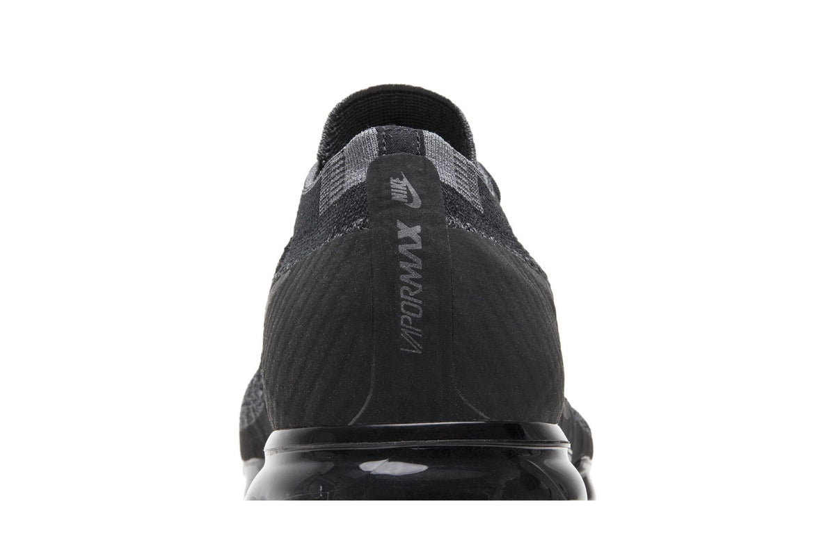 Nike Air VaporMax Triple Black Sneakers – 899473-003