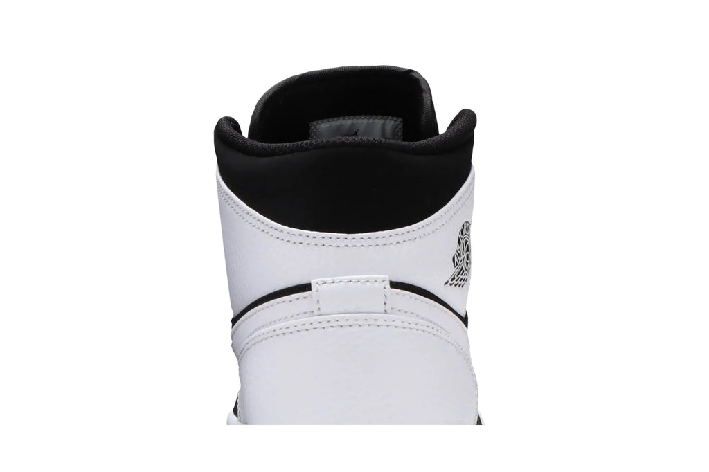 Air Jordan 1 Retro Mid 'Tuxedo' 554724-113