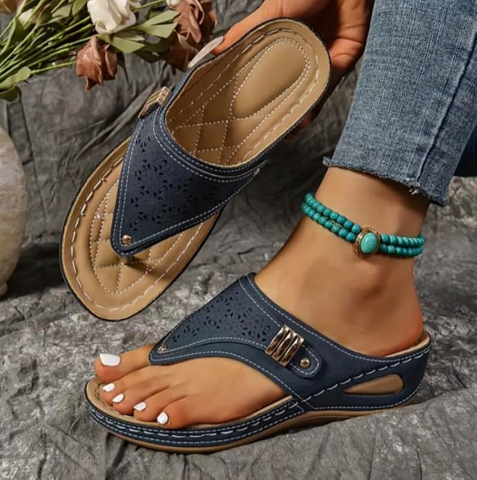 Women's Buckle Thong Wedge Sandals - view 38