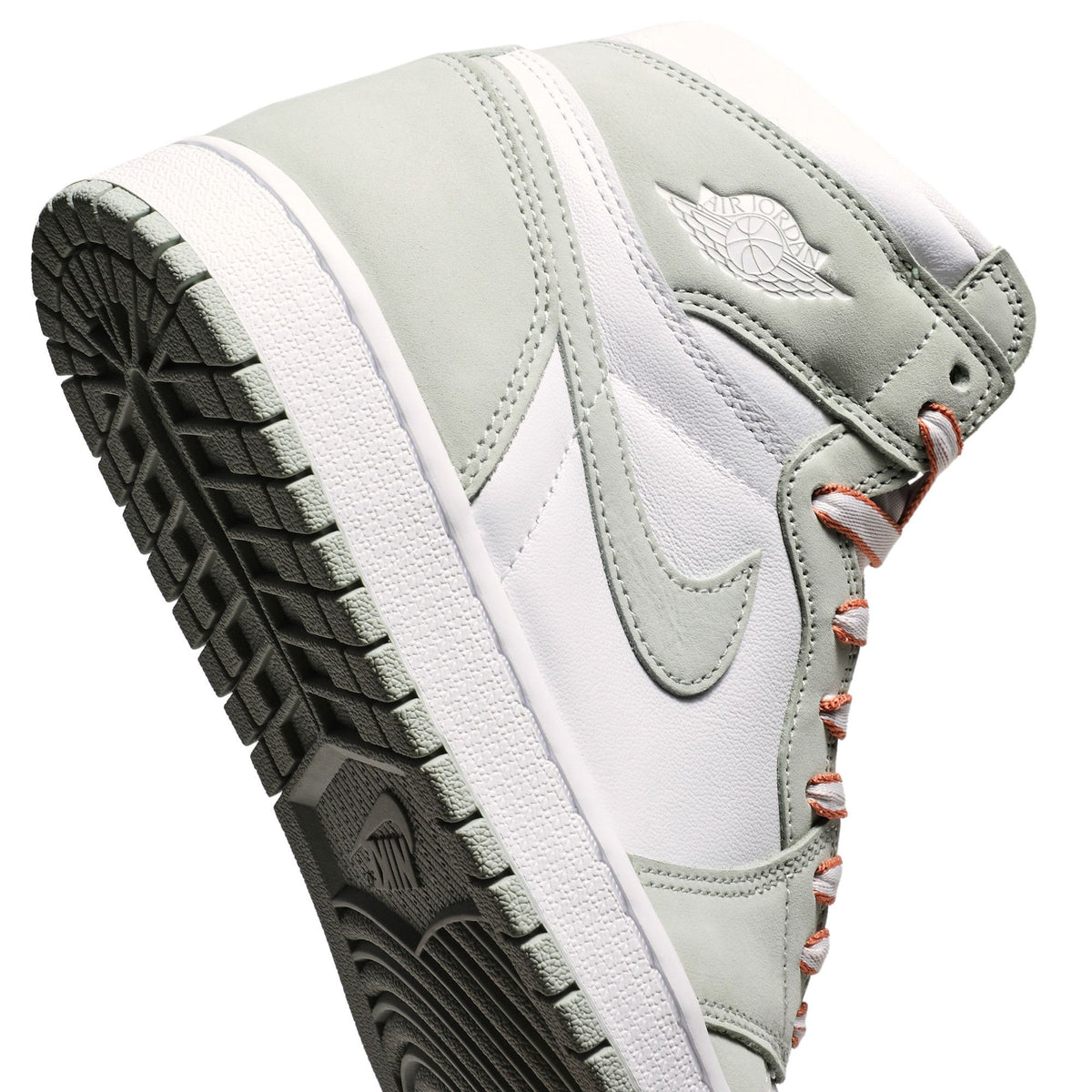 Air Jordan 1 Retro High OG Seafoam (Women Exclusive) CD0461-002