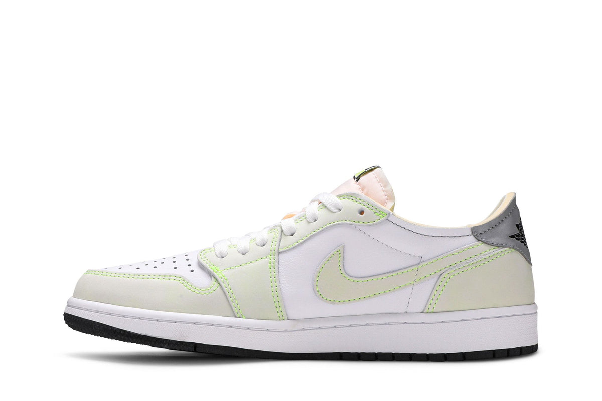 Air Jordan 1 Low OG Ghost Green DM7837-103