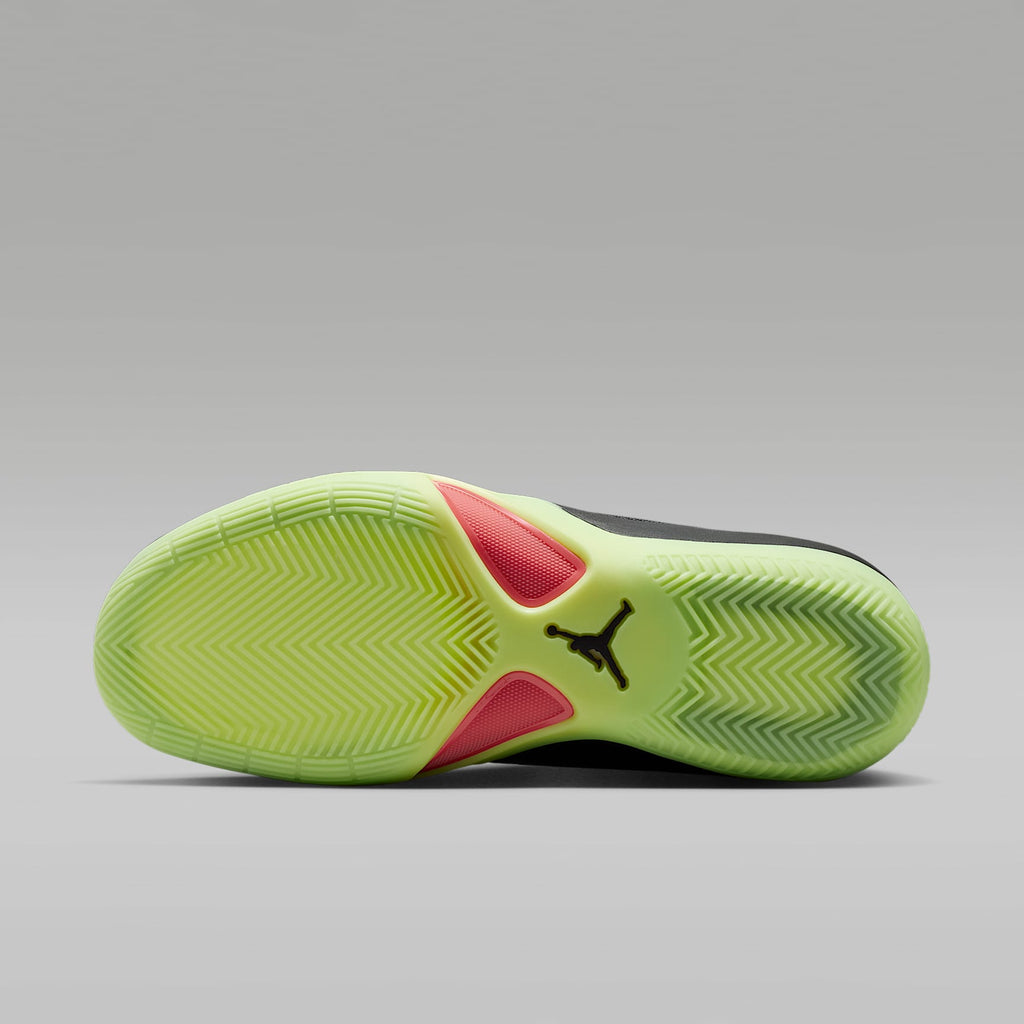Jordan Triangle PF Barely Volt IO0424-001