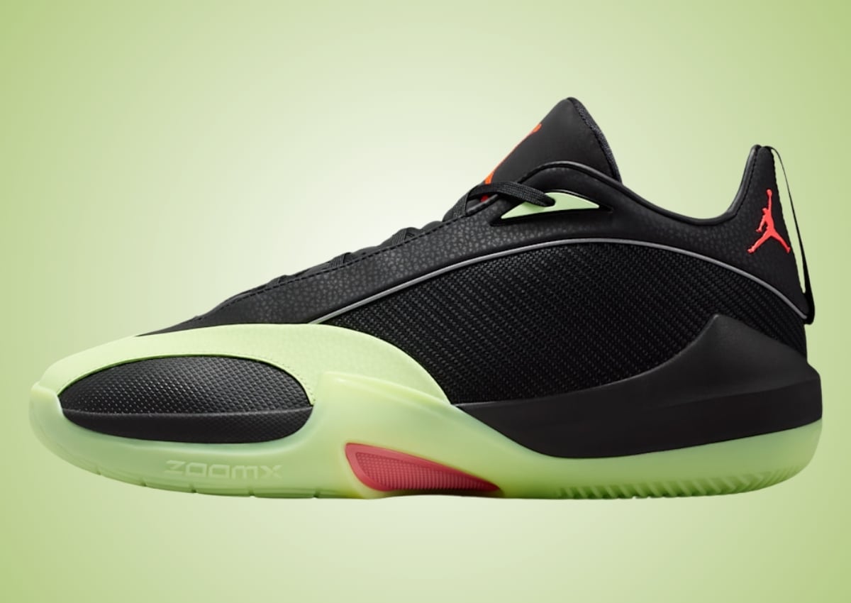 Jordan Triangle Black Reflective IB1154-002